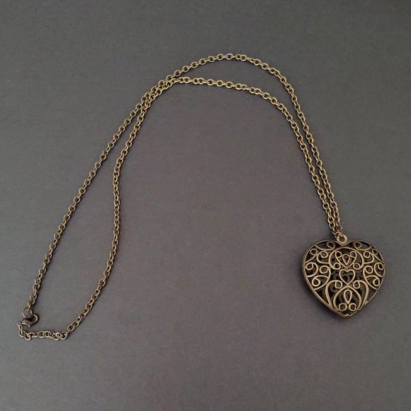 Long puff open work heart pendant necklace - Picture 7 of 10